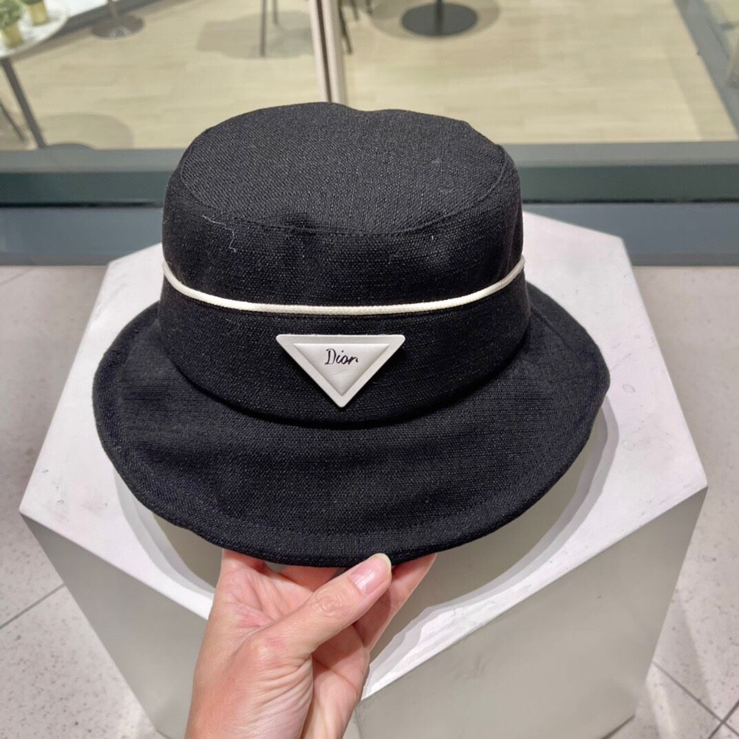 Christian Dior Caps